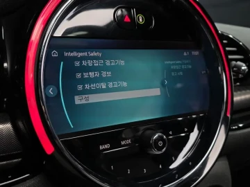 2023 Mini Clubman с пробегом 62 192 км