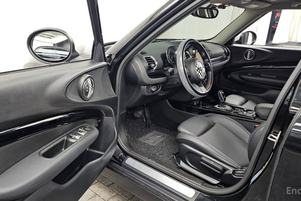 2022 Mini Clubman с пробегом 31 204 км