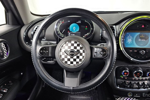 2022 Mini Clubman с пробегом 31 204 км