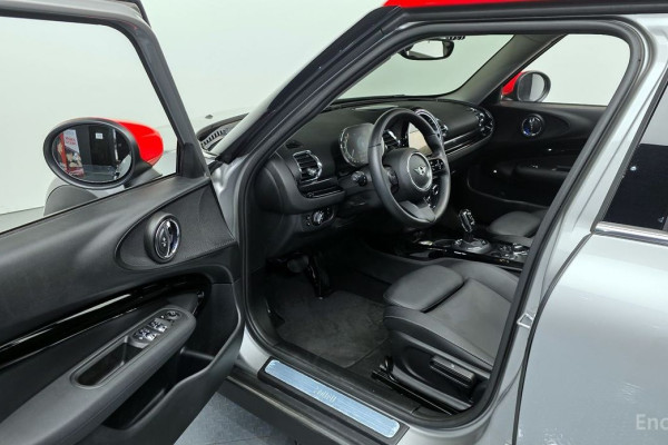 2023 Mini Clubman с пробегом 40 279 км