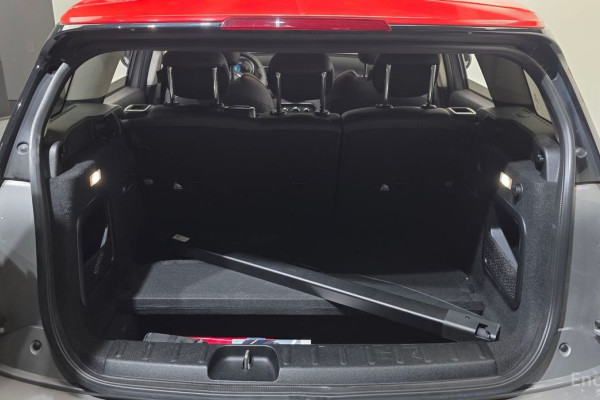 2023 Mini Clubman с пробегом 40 279 км