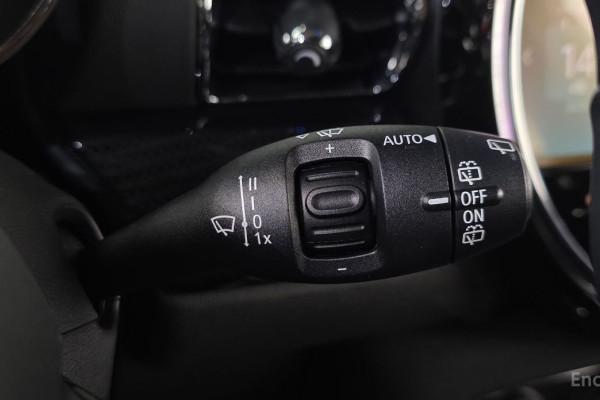 2023 Mini Clubman с пробегом 40 279 км