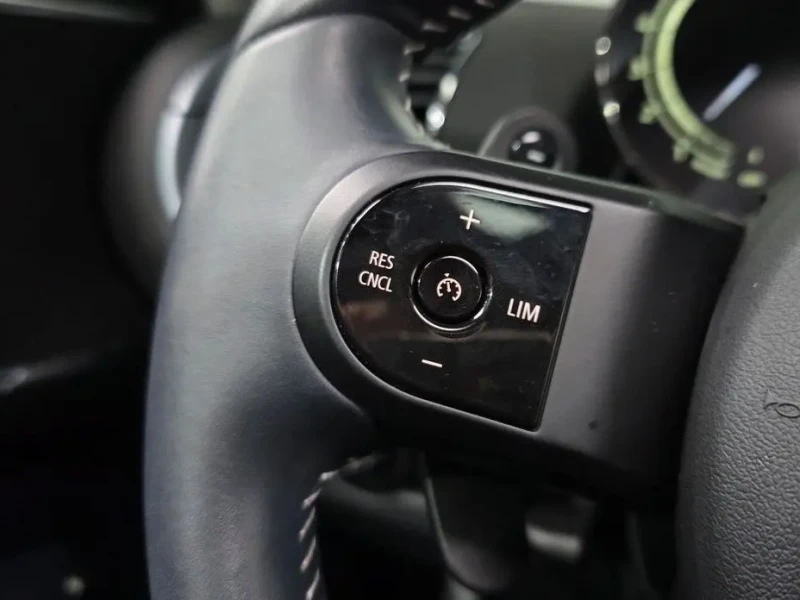 2023 Mini Clubman с пробегом 29 637 км
