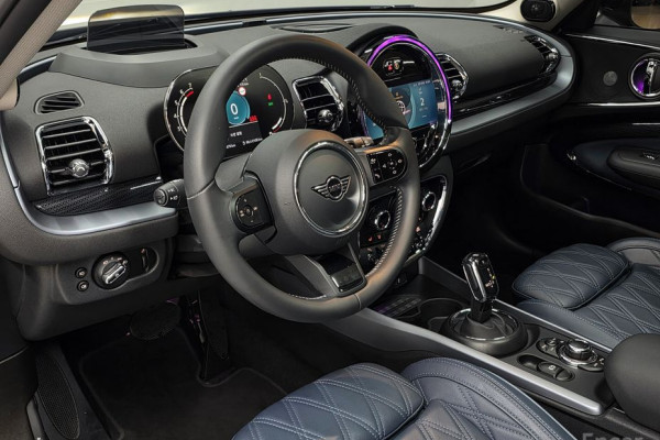 2022 Mini Clubman с пробегом 26 700 км