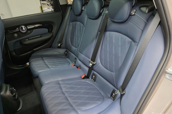 2022 Mini Clubman с пробегом 26 700 км