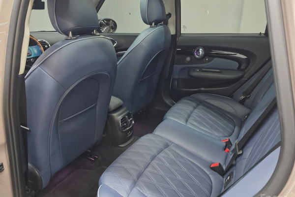 2022 Mini Clubman с пробегом 26 700 км