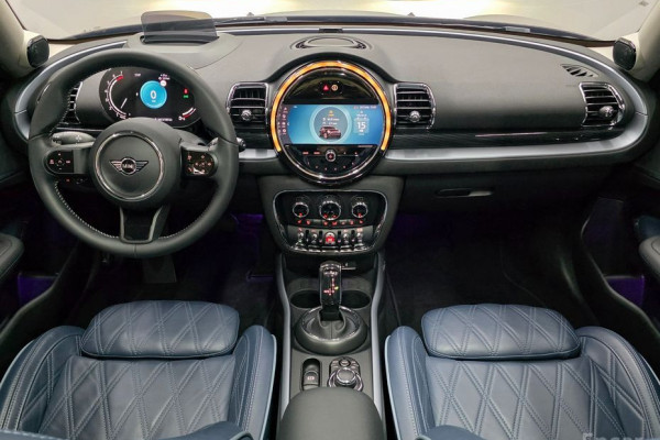 2022 Mini Clubman с пробегом 26 700 км