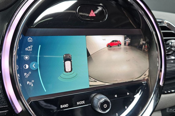 2023 Mini Clubman с пробегом 65 556 км