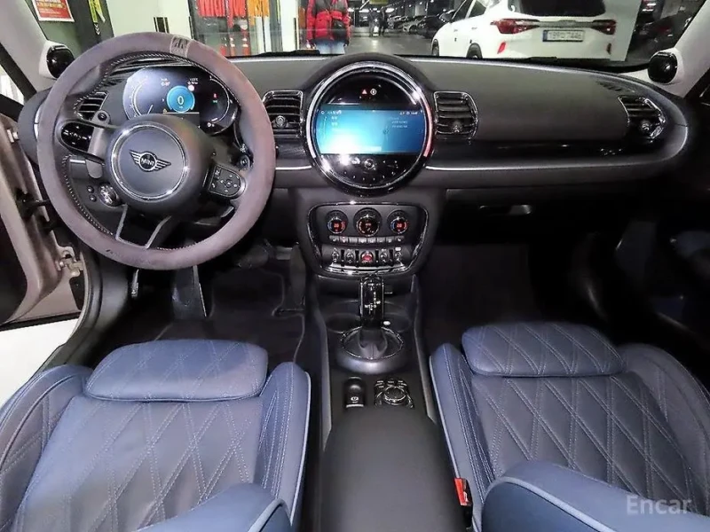 2022 Mini Clubman с пробегом 40 107 км