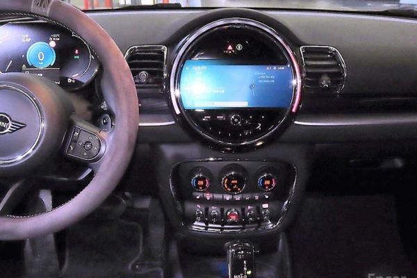 2022 Mini Clubman с пробегом 40 107 км