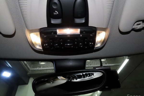 2022 Mini Clubman с пробегом 40 107 км