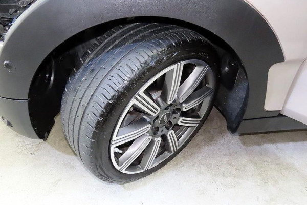 2022 Mini Clubman с пробегом 40 107 км