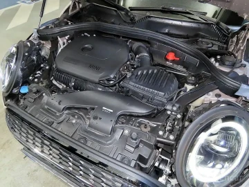 2022 Mini Clubman с пробегом 40 107 км
