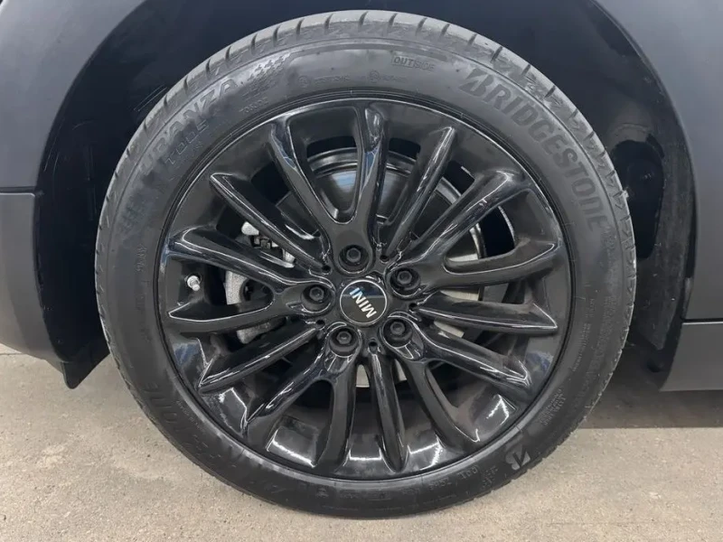 2023 Mini Clubman с пробегом 42 374 км