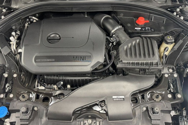 2023 Mini Clubman с пробегом 42 374 км