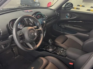 2023 Mini Clubman с пробегом 42 374 км
