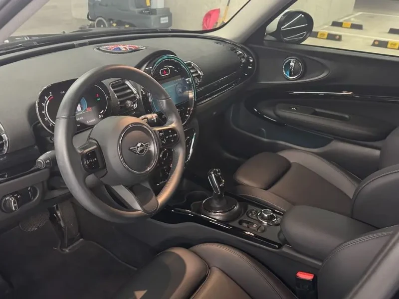 2023 Mini Clubman с пробегом 42 374 км