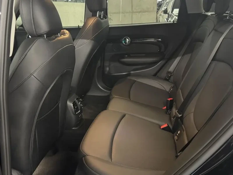 2023 Mini Clubman с пробегом 42 374 км