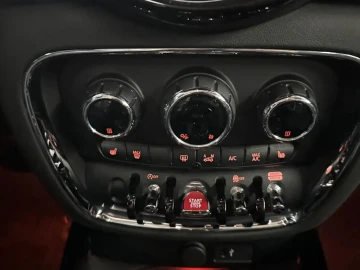 2023 Mini Clubman с пробегом 42 374 км