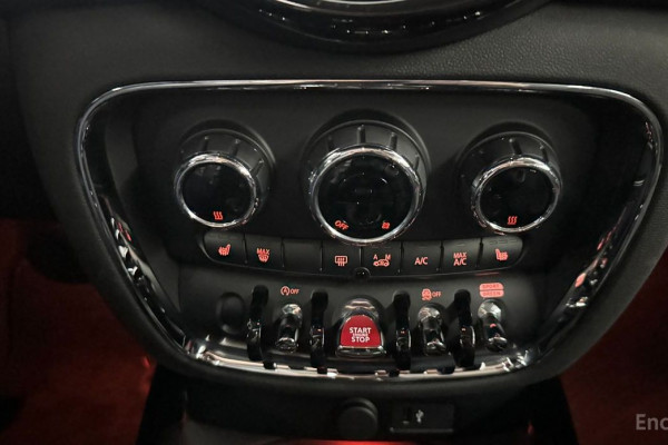 2023 Mini Clubman с пробегом 42 374 км