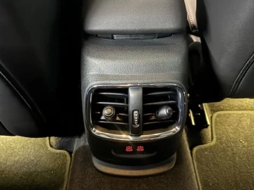 2023 Mini Clubman с пробегом 42 374 км