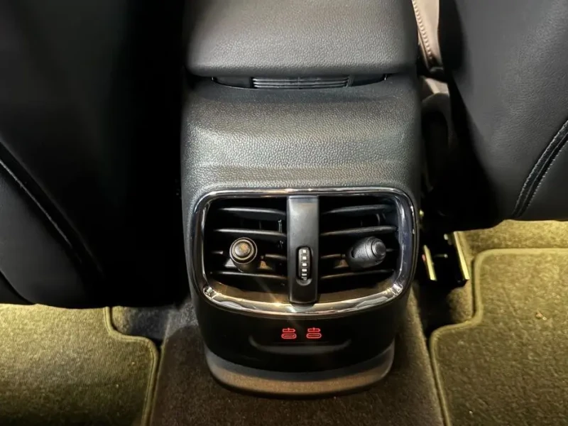 2023 Mini Clubman с пробегом 42 374 км