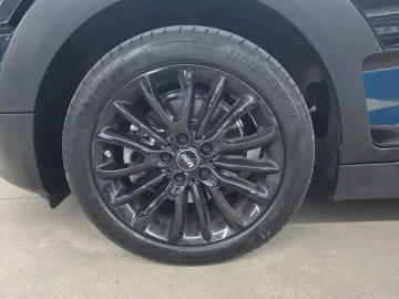 2023 Mini Clubman с пробегом 42 374 км