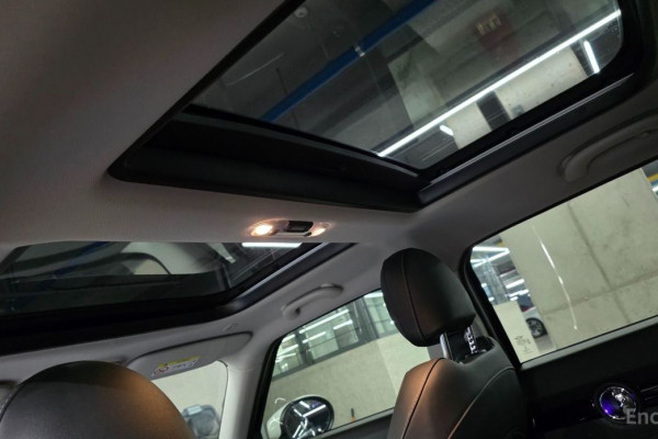 2023 Mini Clubman с пробегом 42 374 км