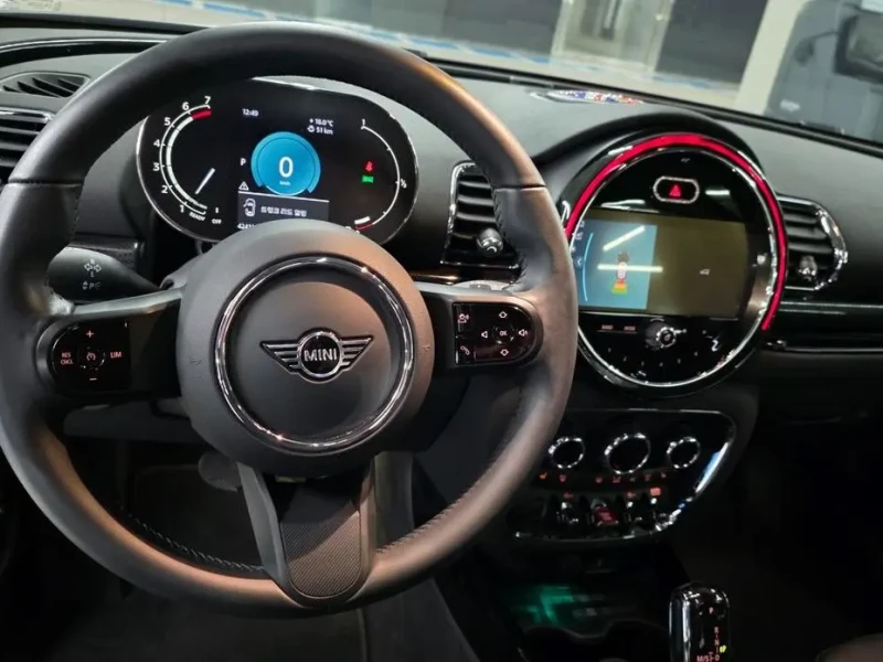 2023 Mini Clubman с пробегом 42 374 км