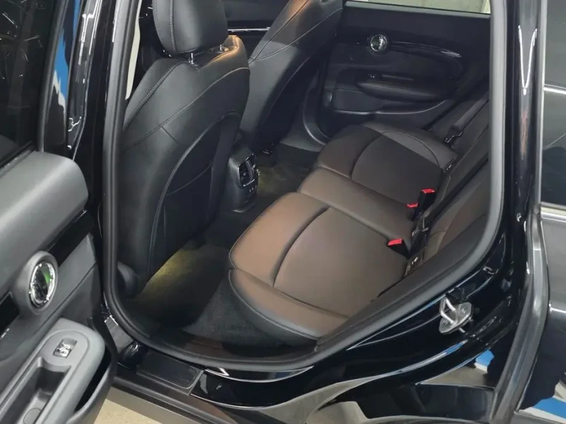 2023 Mini Clubman с пробегом 42 374 км