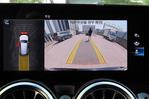 2023 Mercedes-Benz GLB с пробегом 49 321 км