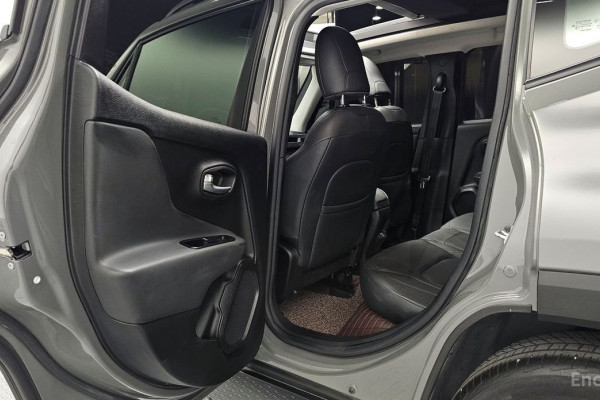 2022 Jeep Renegade с пробегом 27 574 км