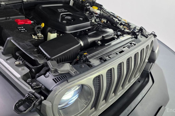 2022 Jeep Wrangler с пробегом 19 984 км