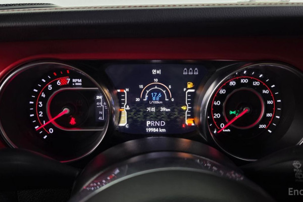 2022 Jeep Wrangler с пробегом 19 984 км