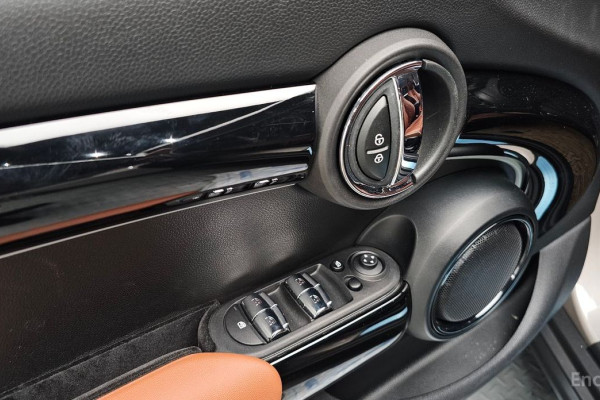 2023 Mini  с пробегом 9 902 км