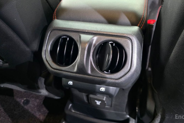 2022 Jeep Wrangler с пробегом 19 984 км