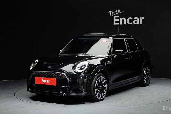 2022 Mini  с пробегом 27 121 км