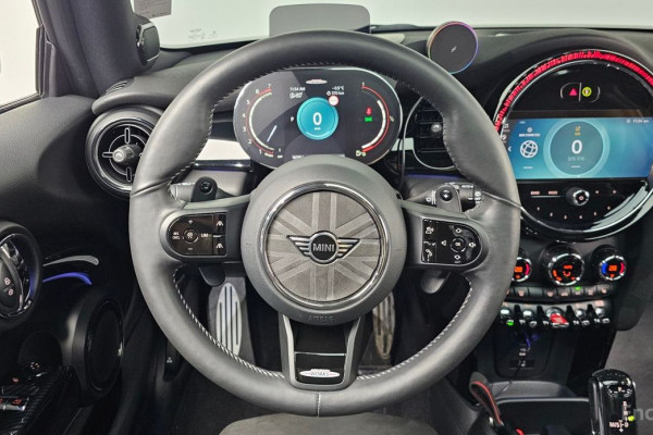 2023 Mini  с пробегом 19 795 км