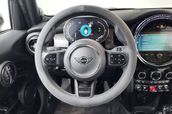 2022 Mini  с пробегом 85 059 км