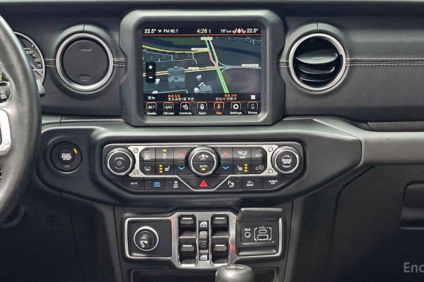 2022 Jeep Wrangler с пробегом 67 521 км