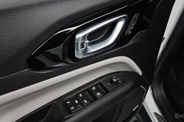 2022 Jeep Compass с пробегом 9 787 км