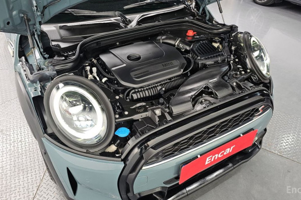 2023 Mini  с пробегом 54 586 км