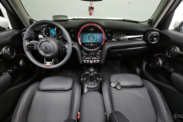 2023 Mini  с пробегом 54 586 км