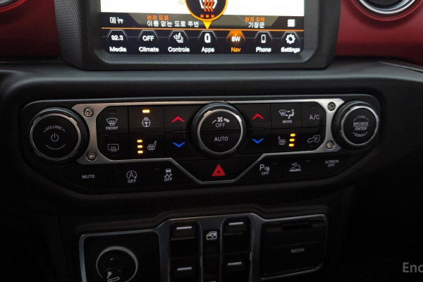 2022 Jeep Wrangler с пробегом 51 015 км