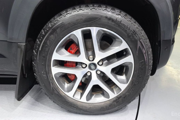 2022 Land Rover Defender с пробегом 31 332 км