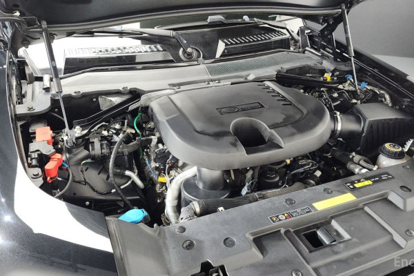 2022 Land Rover Defender с пробегом 38 797 км