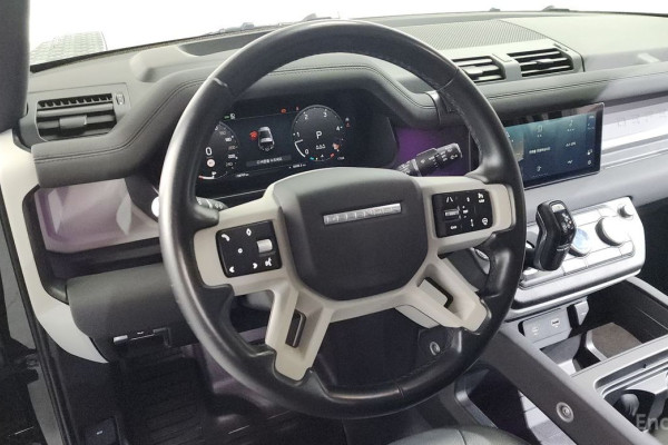 2022 Land Rover Defender с пробегом 38 797 км