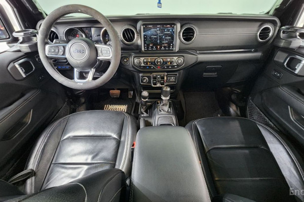 2022 Jeep Wrangler с пробегом 56 402 км