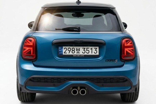 2023 Mini  с пробегом 15 123 км