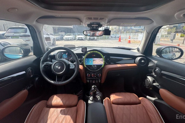 2023 Mini  с пробегом 15 123 км